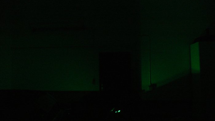 Mit offenem Deckel, in echt sind die Wände richtig beleuchtet...