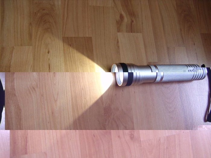 1.jpg (114.28 KiB) 13927 mal betrachtet Taschenlampe eingeschaltet, stark fokussiert - nur das minimale Streulicht ist am Boden erkennbar, der Strahl nicht