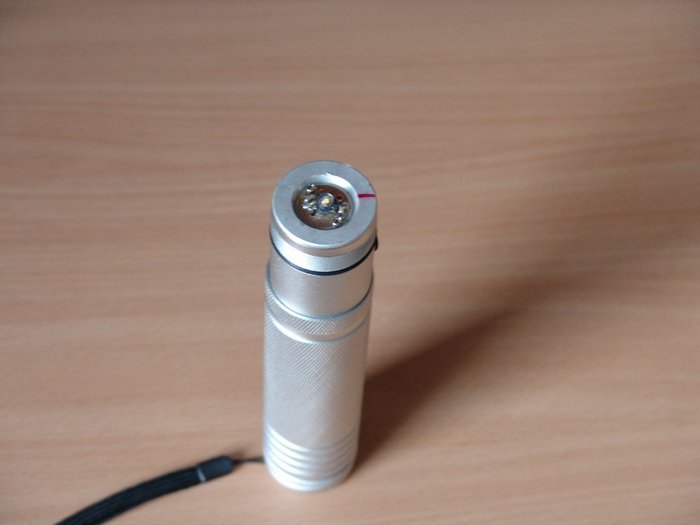 3.jpg (53.71 KiB) 13965 mal betrachtet Taschenlampe ausgeschaltet, Reflektor abgeschraubt