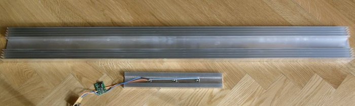 LED-Leiste_1000mmx98mm_freigestellt_800x600.jpg