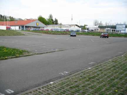 388_10_Parkplatz_1.jpg