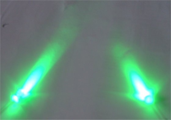 Links:Lumitronix 15000mcd 20° 515-525nm<br />Rechts:Ledtech LT-425 20.000mcd 20°